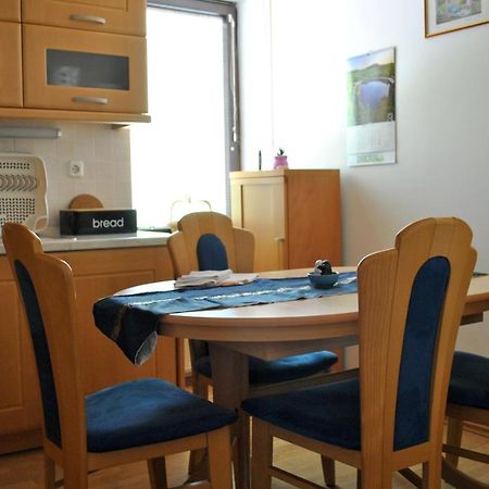 Riverside Village Apartment Бохин Екстериор снимка